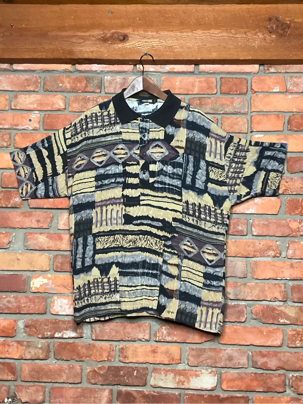 Vintage Valentino Valle Men’s Rayon Abstract Polo Shirt Made in Canada Large